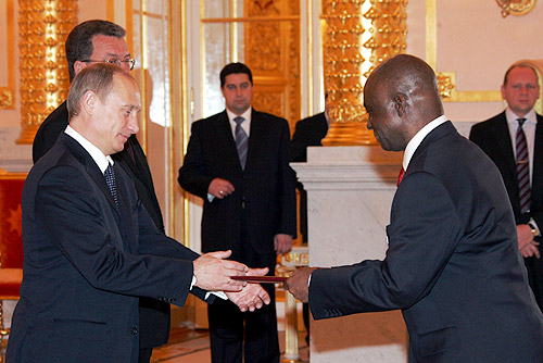 Vladimir Putin with Moïse Kabaku Mutshail