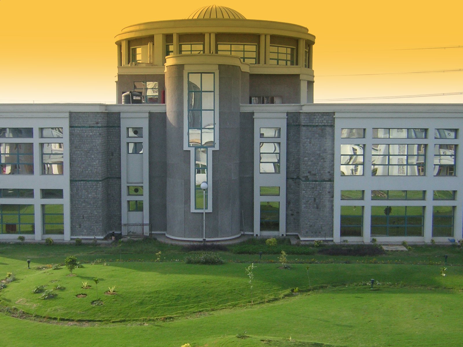 BIMTECH's campus