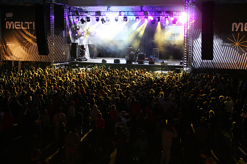 Roni Size & Dynamite MC at the Melt! festival (2006)