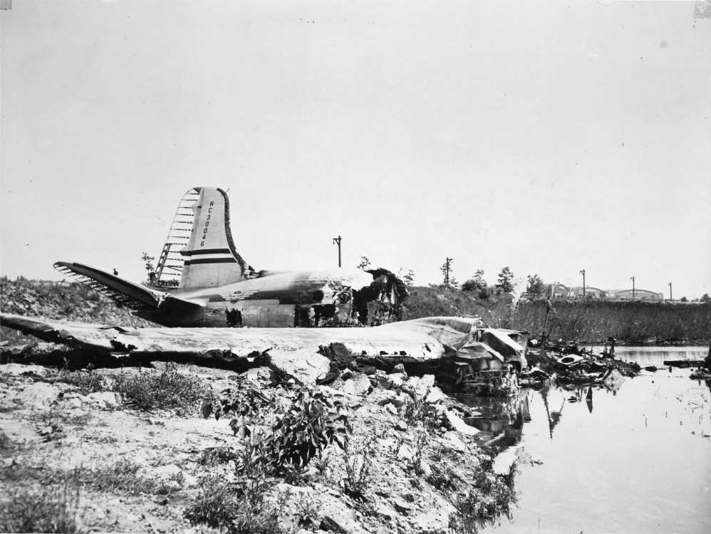 Wreckage of United Air Lines Flight 521