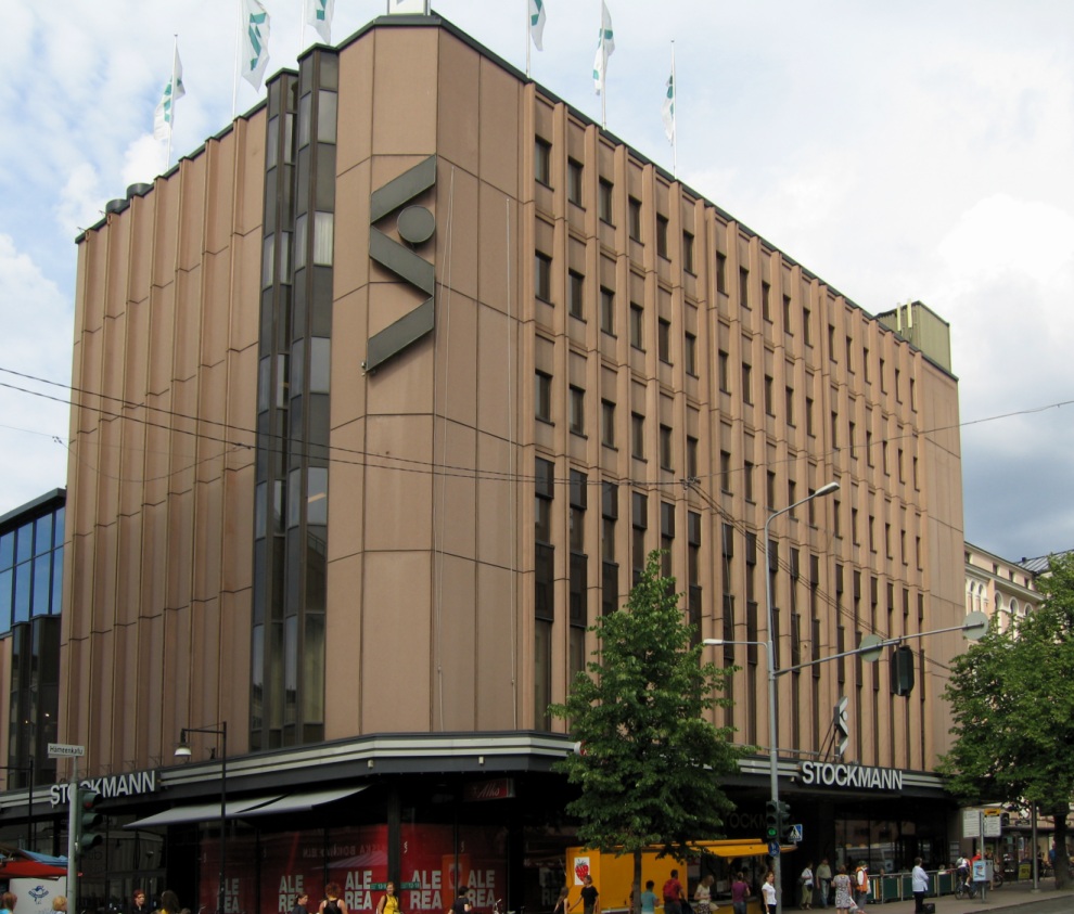 The Tampere Stockmann, as seen from Hämeenkatu.