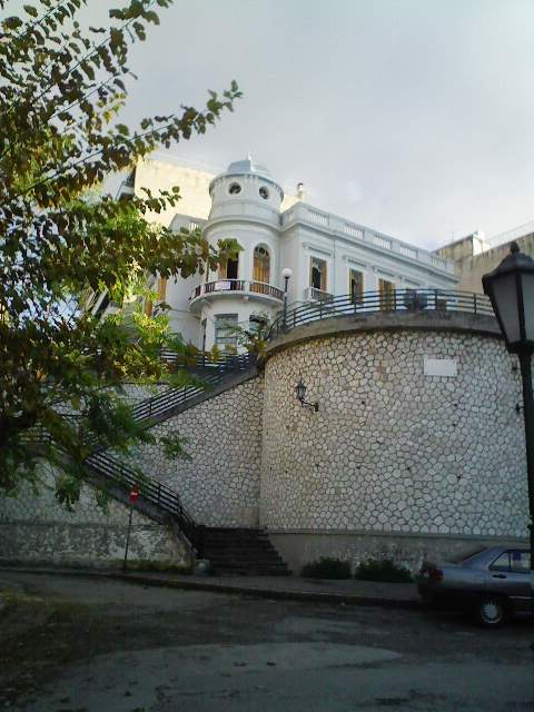 Trion Navarchon street, the steps