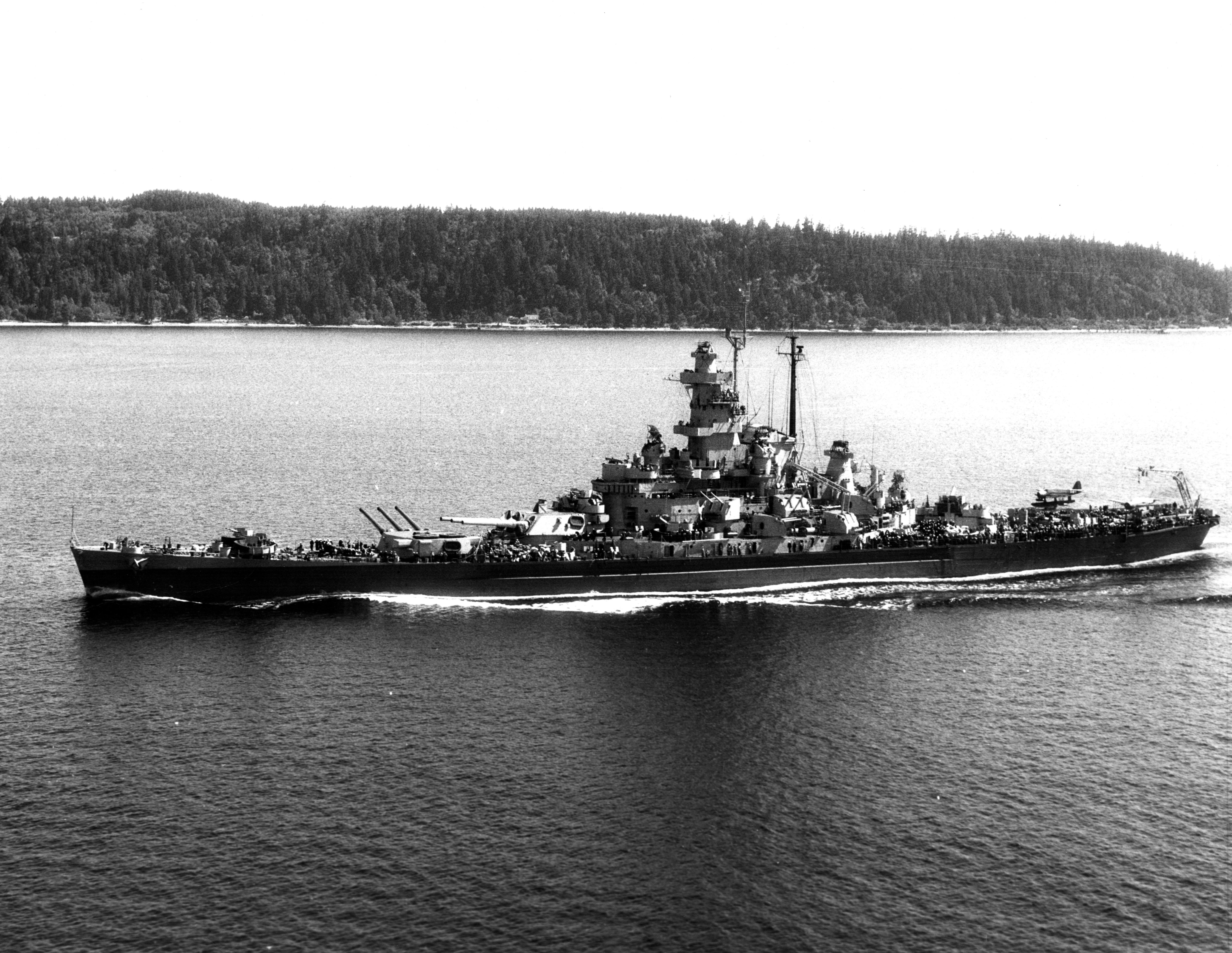 USS Massachusettsoff the coast of Washington USS Massachusettsoff the coast of Washington