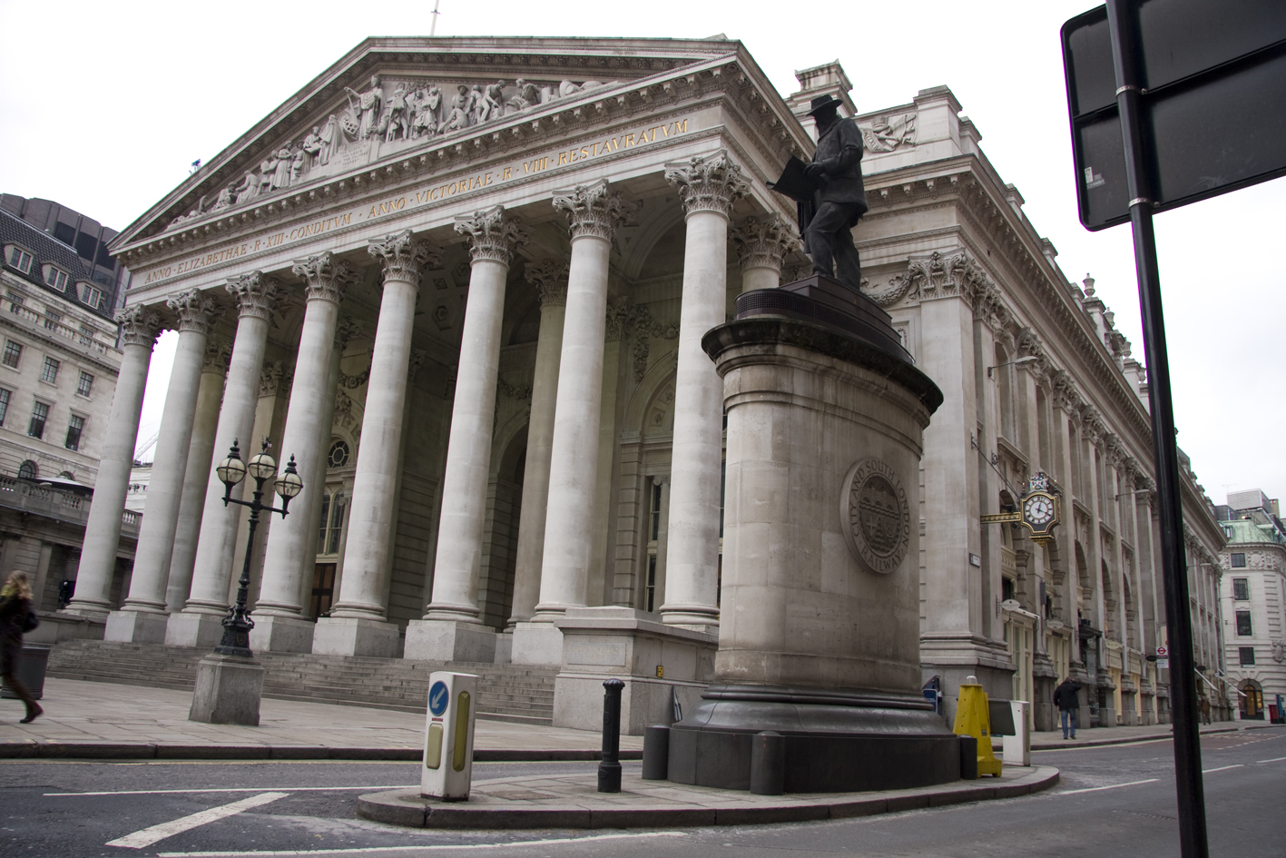James Henry Greathead's statue in front of the Bank of England