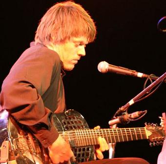 The Ellis 8 string resonator guitar