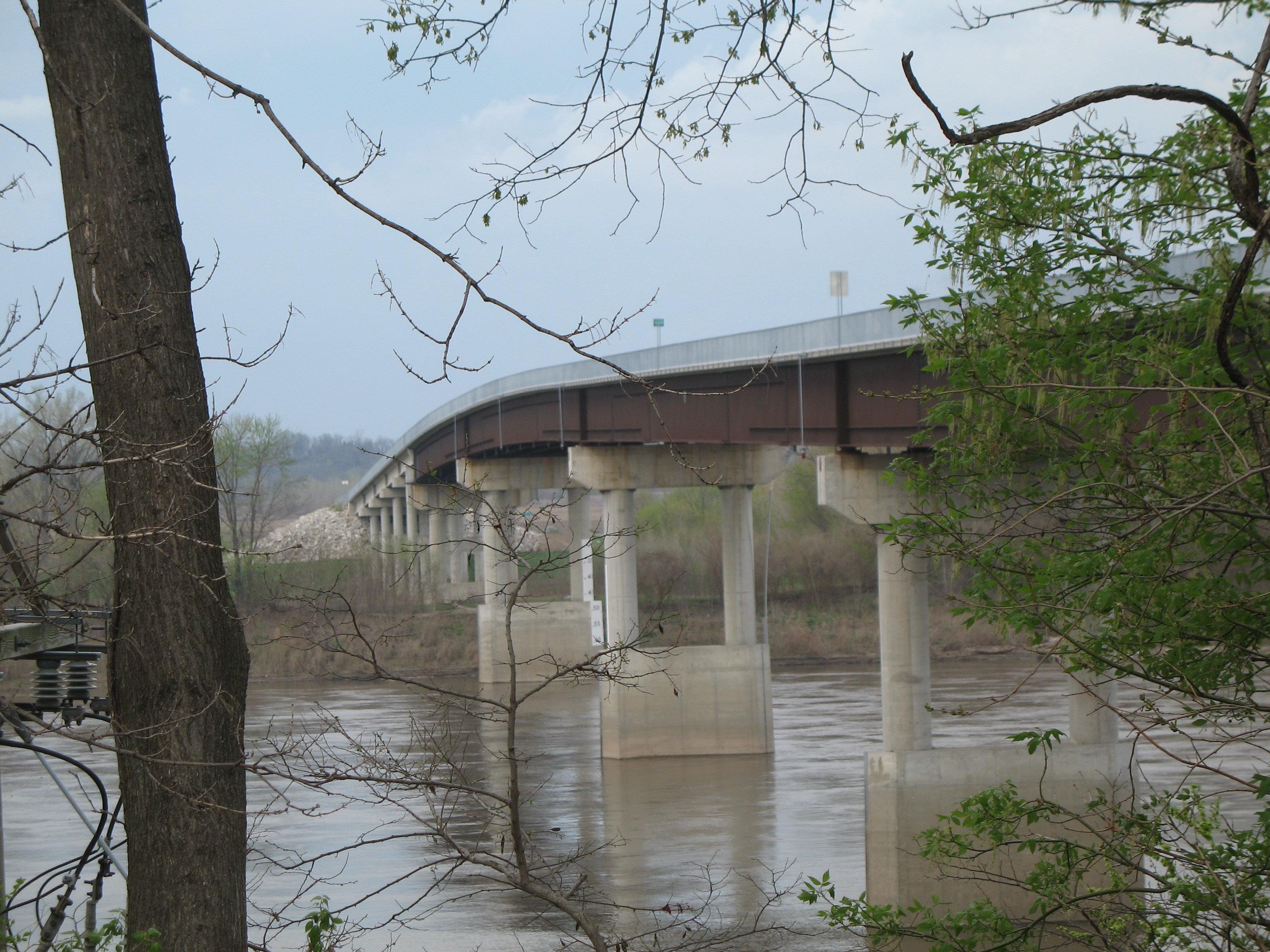 Boonslick Bridge from southeast in downtown Boonville
