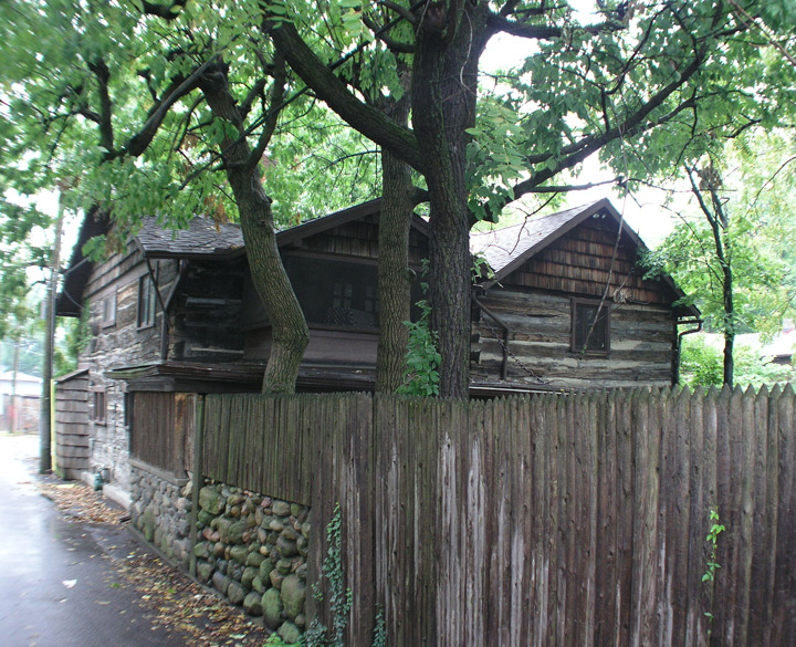 1806 Log Cabin located in The Old North