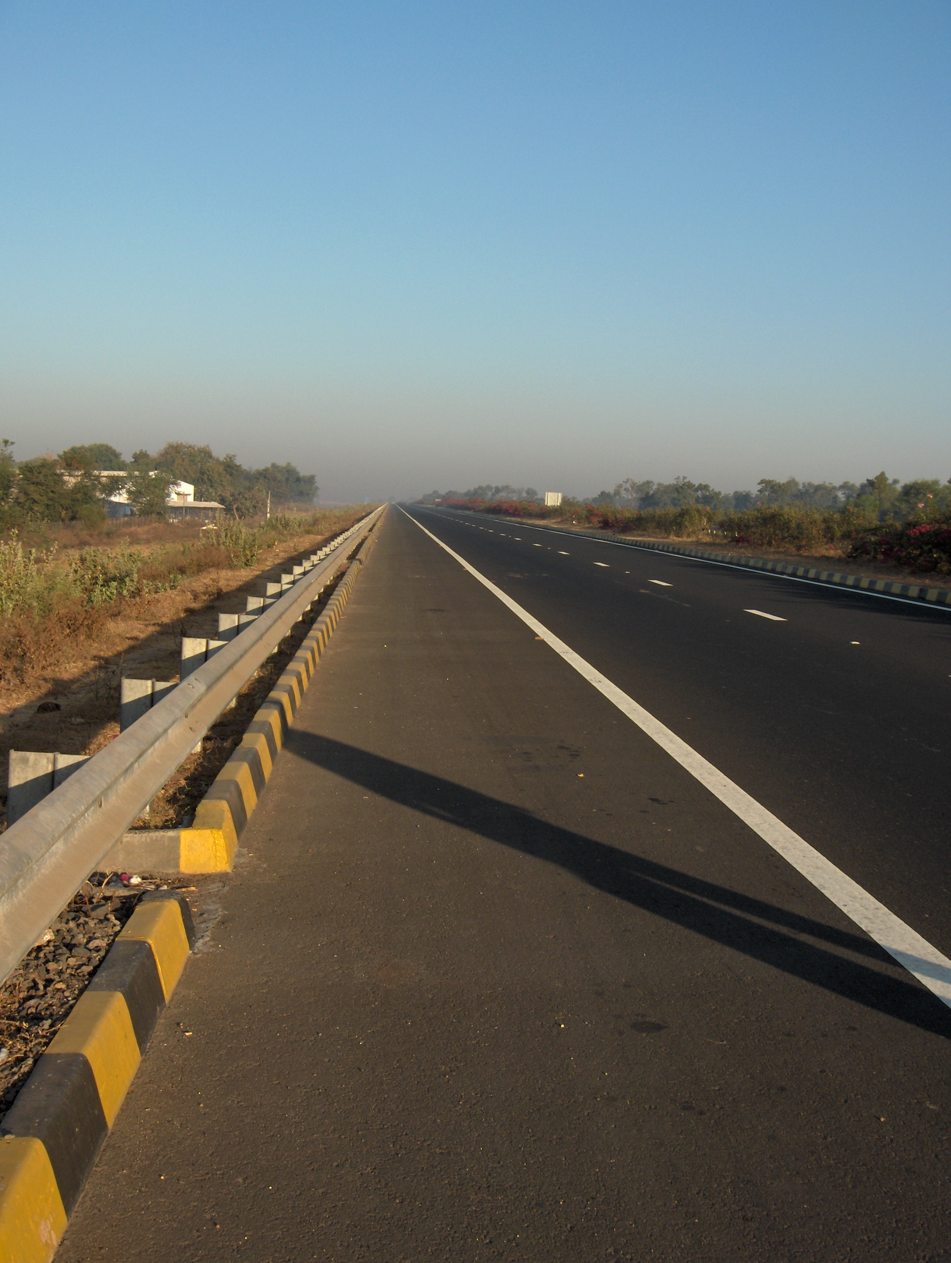 A stretch of the Ahmedabad-Vadodara expressway