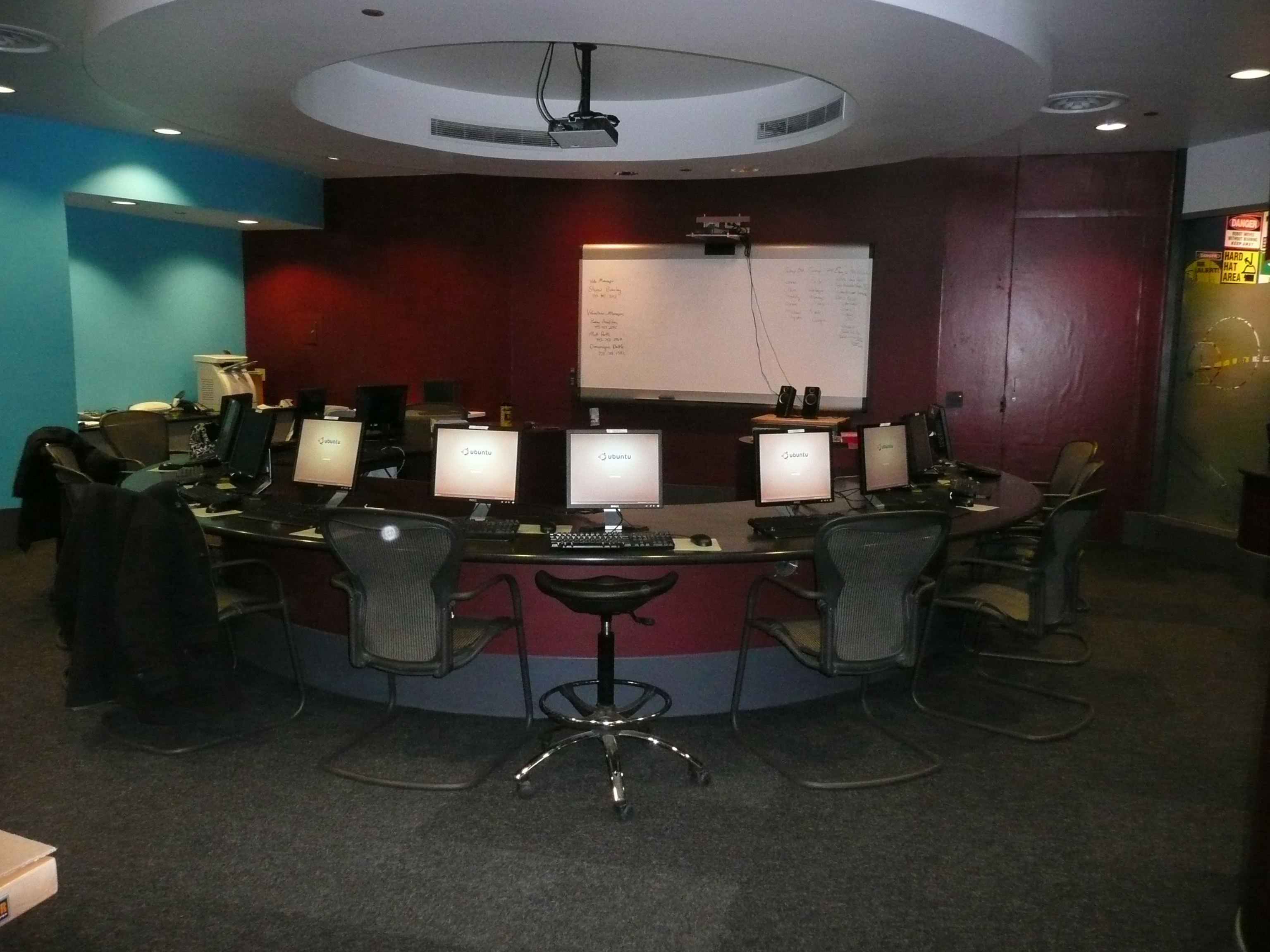 Fab Lab At MSI: Computer stations.
