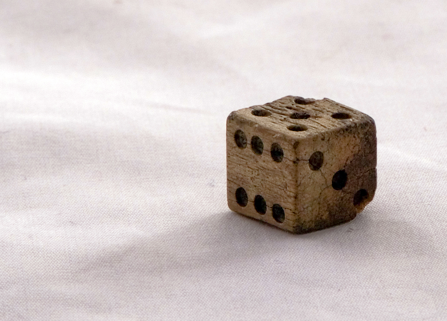 Bone die found at Cantonment Clinch (1823 - 1834), an American fort used in the American Civil War by both Confederate and Union forces at separate times. The fort was also used in 1898 in the Spanish-American War.