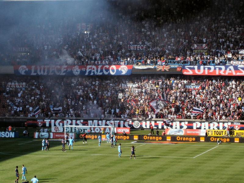 Tribune Auteuil, PSG-Caen in August 2004.