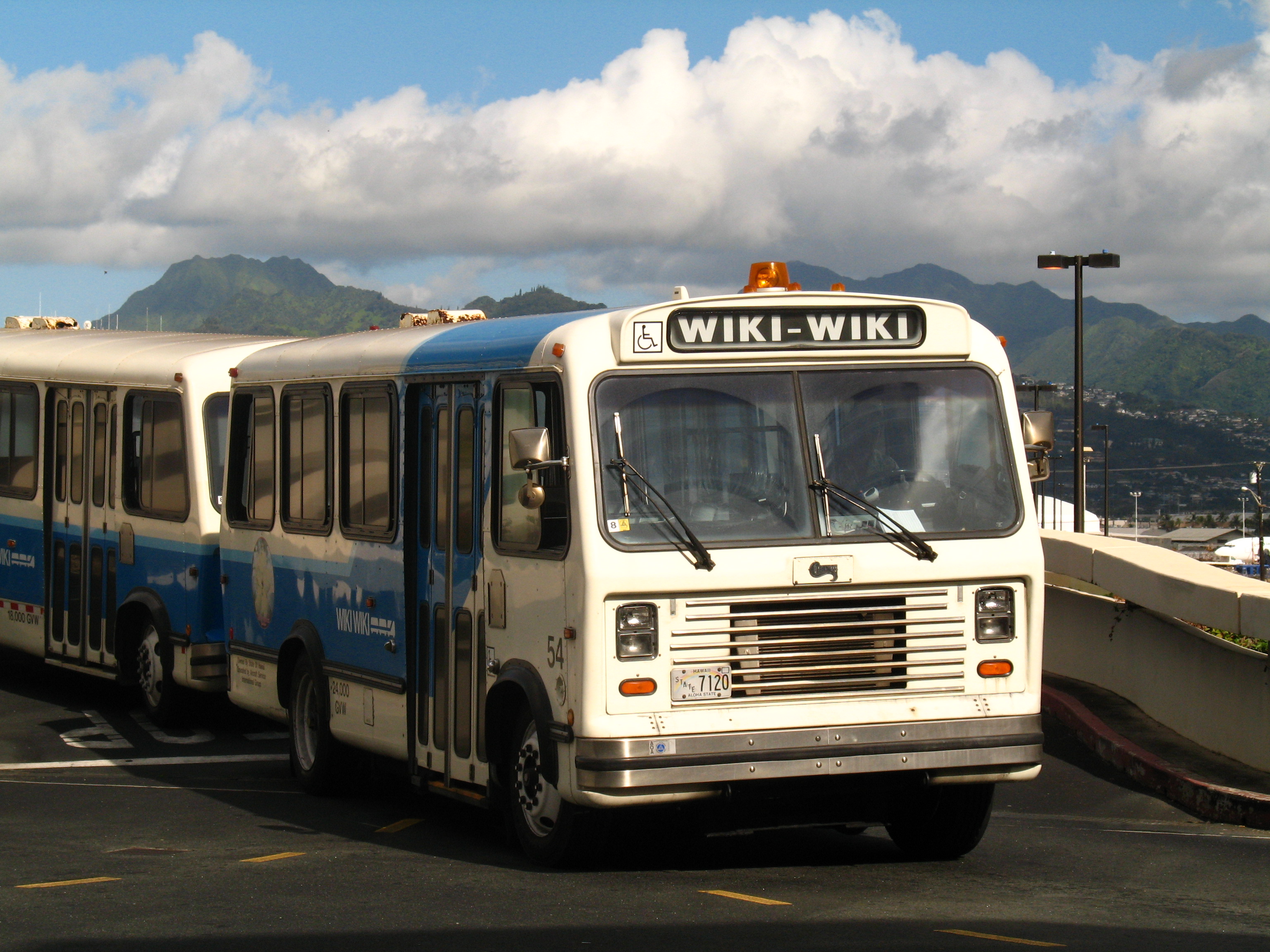 Wiki Wiki Shuttle at Honolulu International Airport.