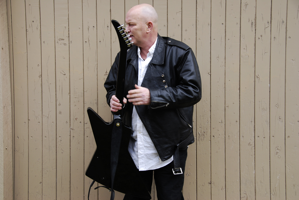 Cosmic Nomads founder & singer Ray Vanderby