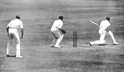 Herbert Sutcliffe batting at Sydney Cricket Ground in 1924