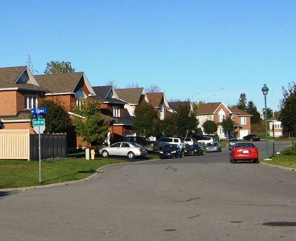 Sixty-eight new houses inside Gatineau Park|According to the park's legal 1960 boundary, the NCC has allowed the building of 68 new houses inside it, near Gamelin Boulevard.