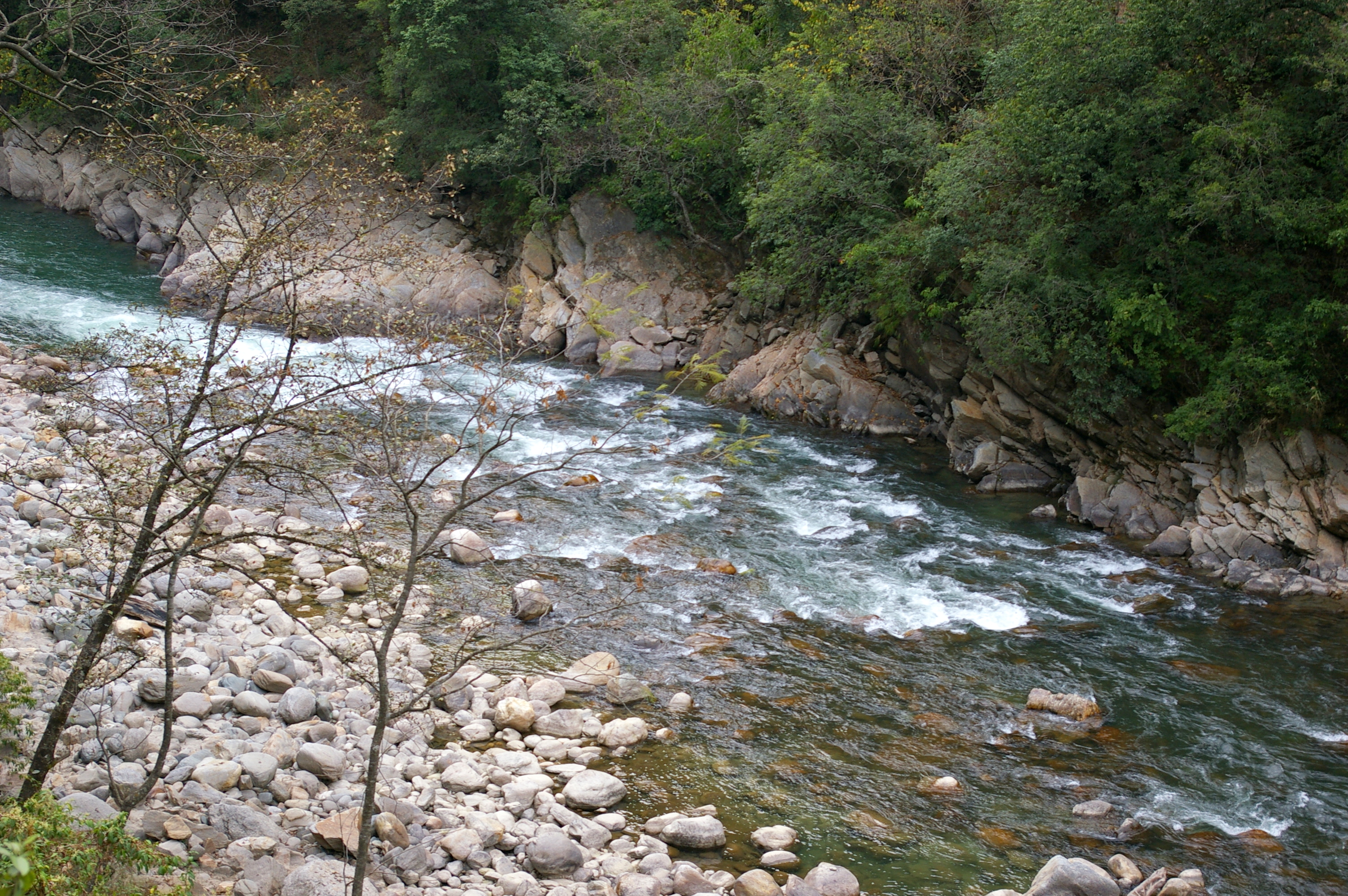 The Mandakini River (as seen near Guptakashi) originates from one of the snouts of the Chorabari Glacier.