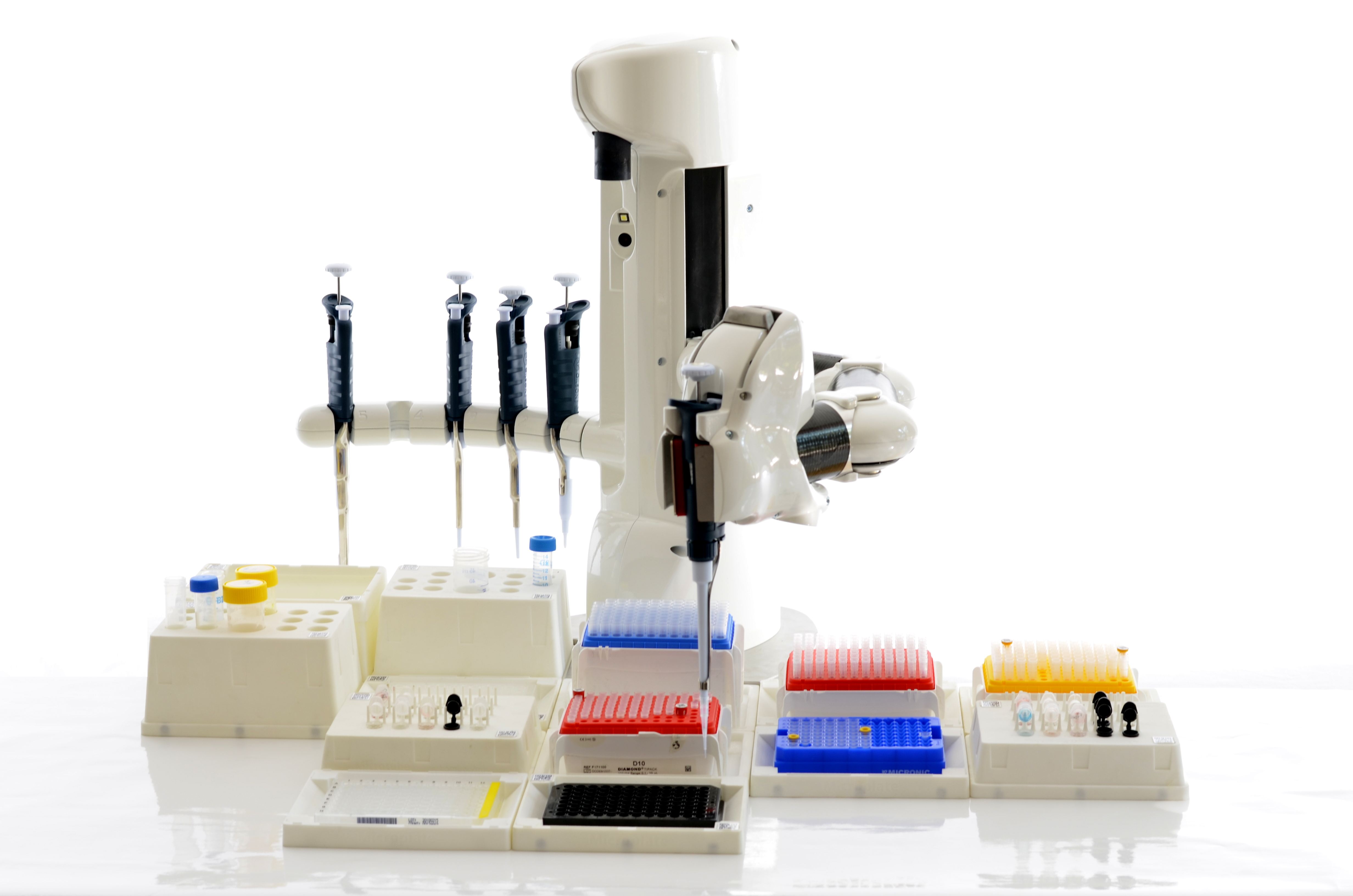 An example of automated pipetting system using manual pipettes (Andrew Alliance)