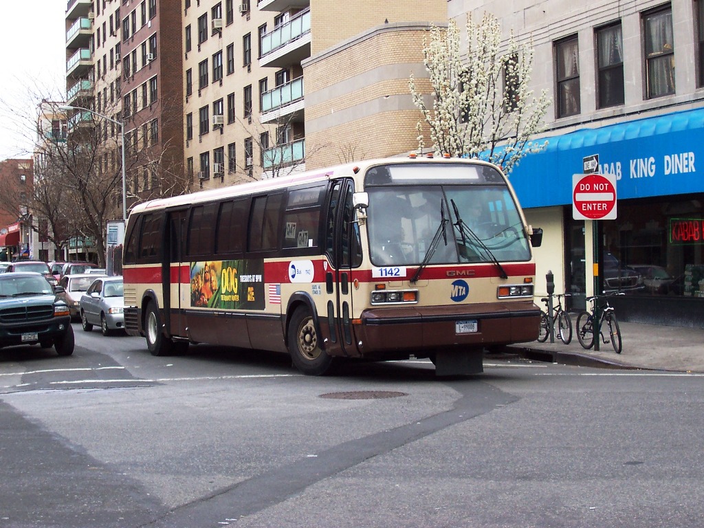 MTA_Bus_GMC_RTS_1142.jpg
