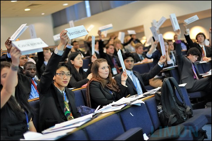 Delegates voting in committee-session at LIMUN 2011.|175x175px Delegates voting in committee-session at LIMUN 2011.|175x175px