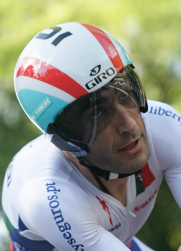 Tiago Machado riding the men's time trial.