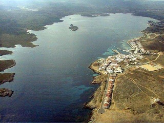 Bay of Fornells, where the swimming takes part.