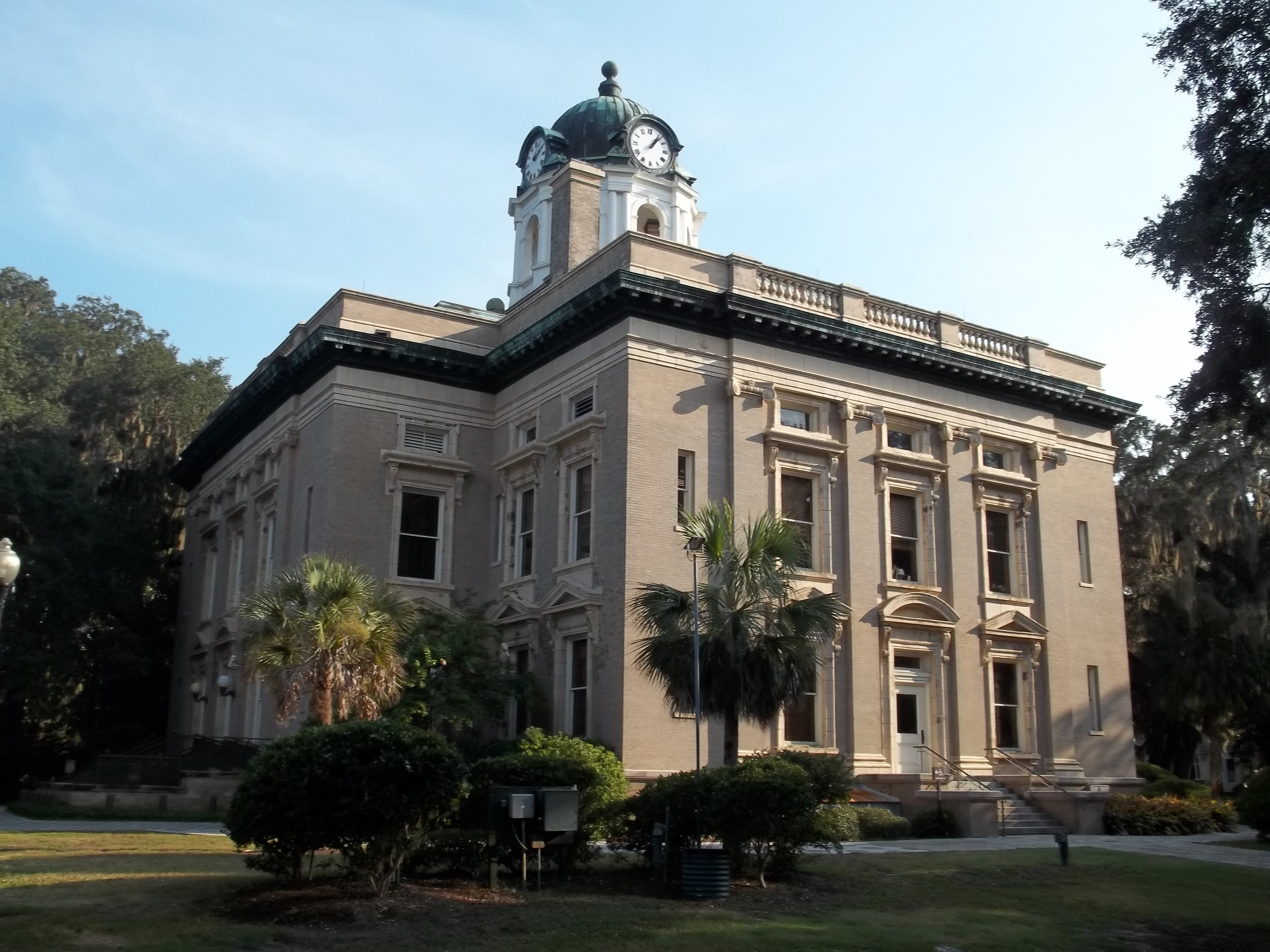 Old Brunswick Courthouse