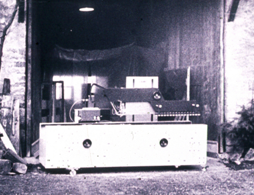 1974 : Case gluer