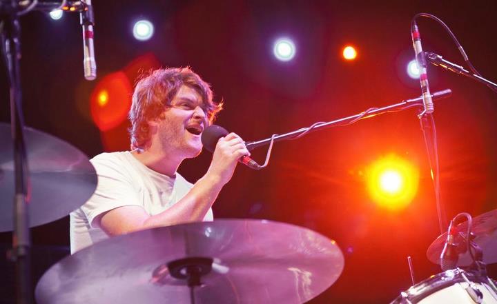 Included is the band Telekineses