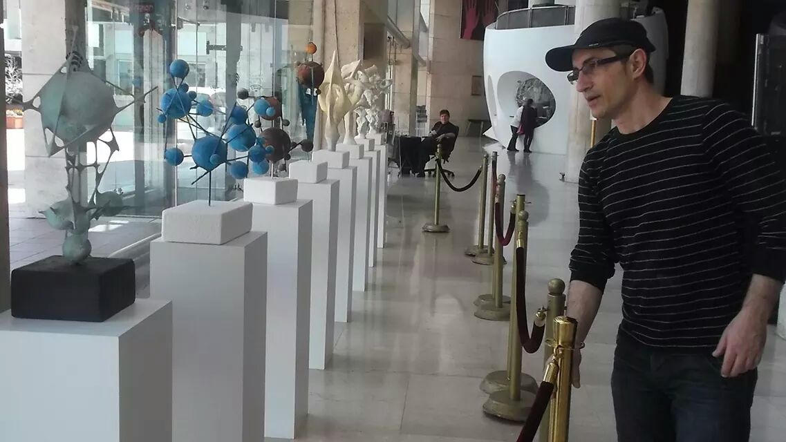 Henry_betzalel_sculptures_in_opera.jpeg