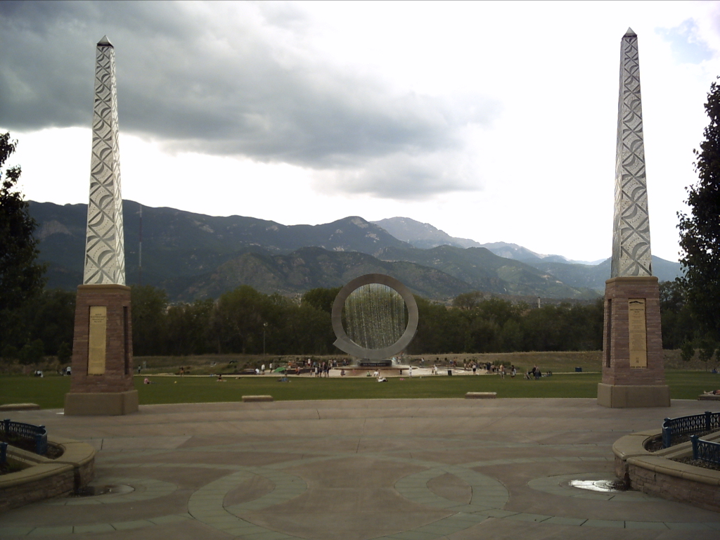 "Stargate" Fountain|thumb