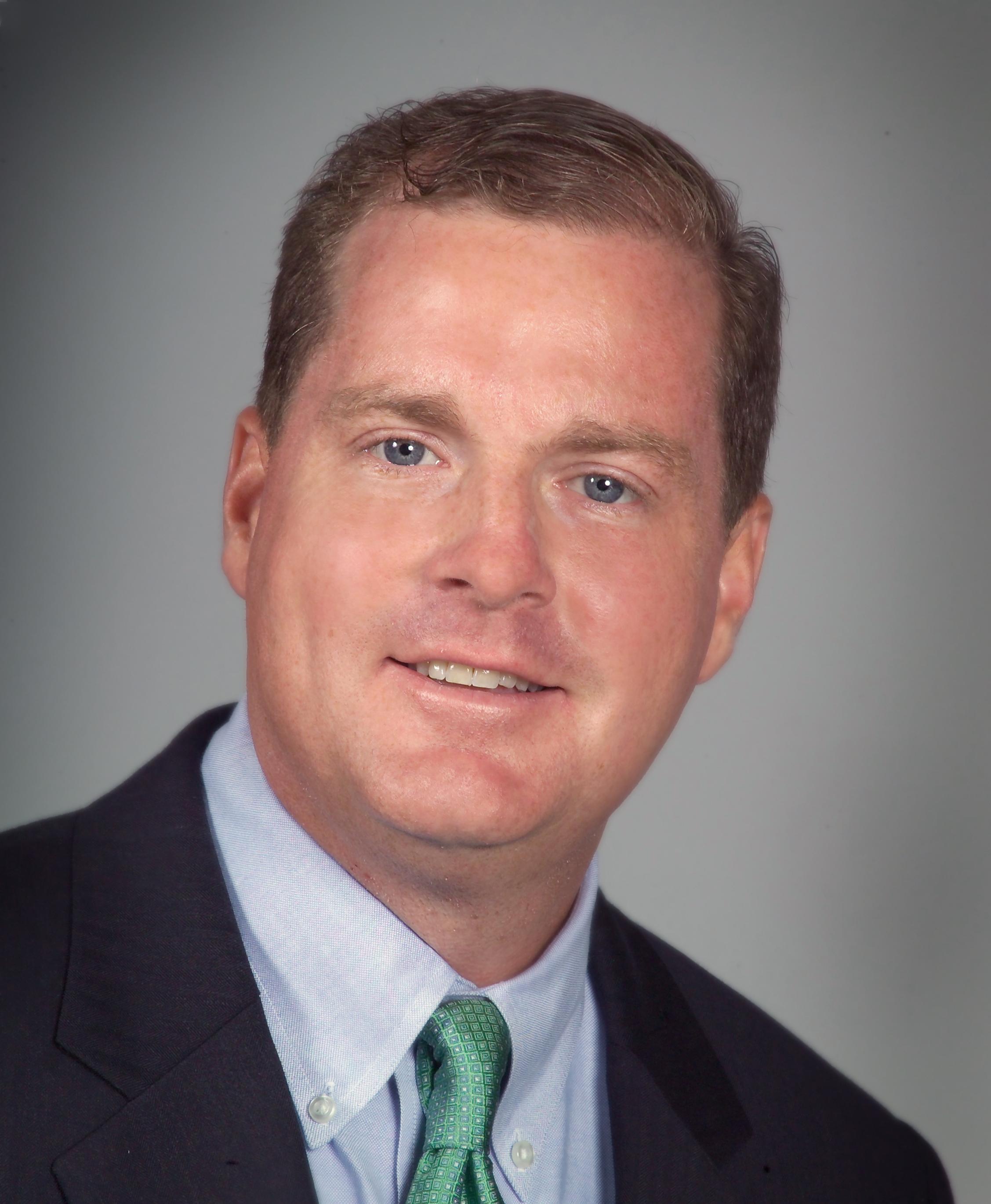 NeilLevesque_Headshot9.jpg