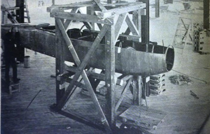 Plywood airplane fuselage construction