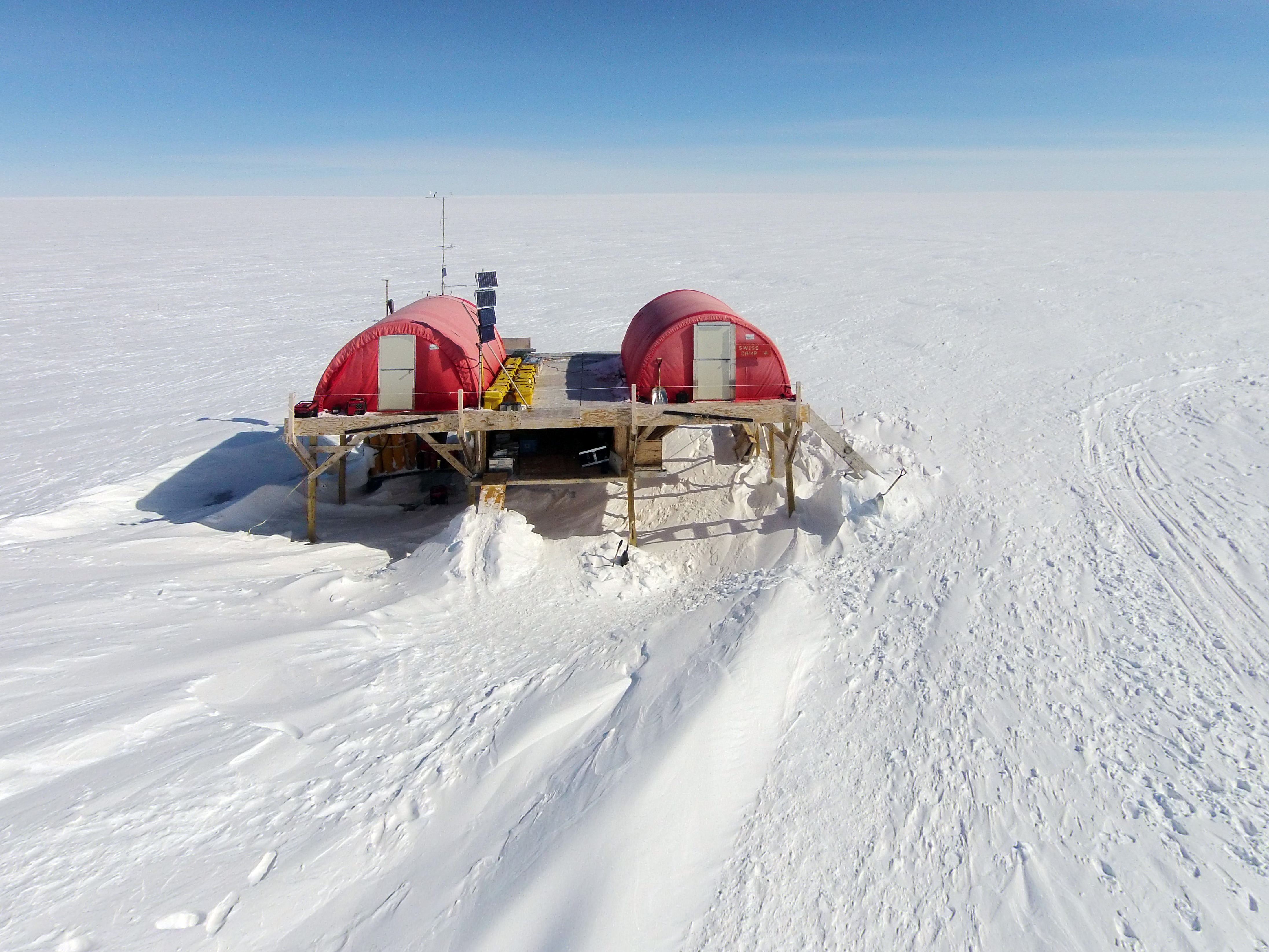 Swiss Camp (Greenland), showing two Weatherport huts.