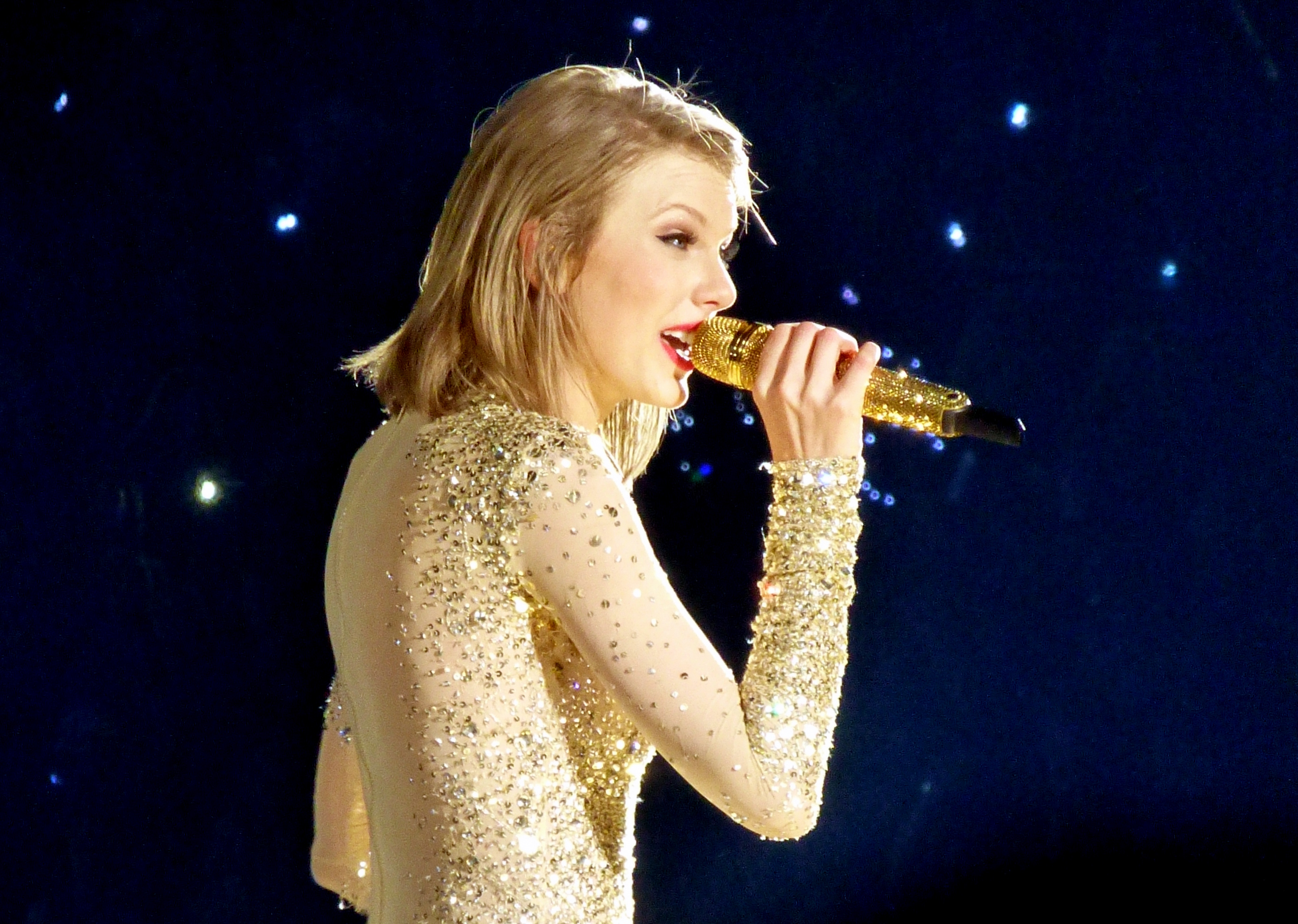 Taylor Swift concluded her Speak Now World Tour with 3 sold out shows at the arena in March 2012. She then returned to the venue again the following year for another 3 sold out shows on her Red Tour. Taylor Swift concluded her Speak Now World Tour with 3 sold out shows at the arena in March 2012. She then returned to the venue again the following year for another 3 sold out shows on her Red Tour.