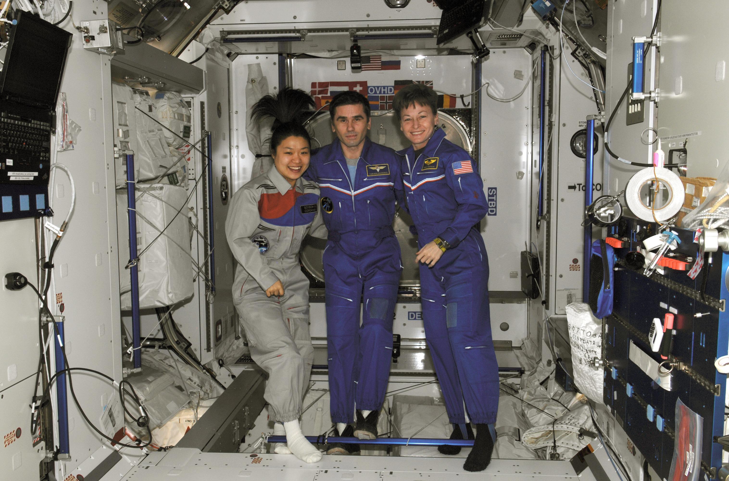 Soyeon Yi with NASA astronaut Peggy Whitson (right), Expedition 16 commander, and Russian Federal Space Agency cosmonaut Yuri Malenchenko (middle), flight engineer, at the International Space Station in April 2008. Soyeon Yi with NASA astronaut Peggy Whitson (right), Expedition 16 commander, and Russian Federal Space Agency cosmonaut Yuri Malenchenko (middle), flight engineer, at the International Space Station in April 2008.