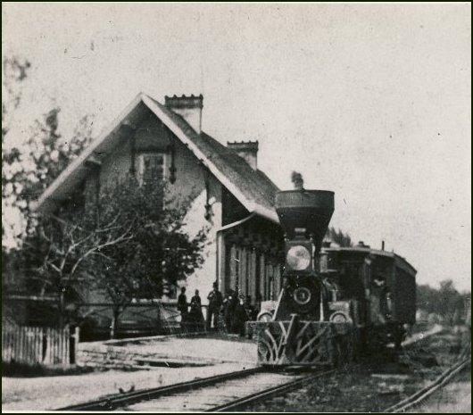 Harkness locomotive engine at the first Glendale (Ohio) train depot in 1918 Harkness locomotive engine at the first Glendale (Ohio) train depot in 1918