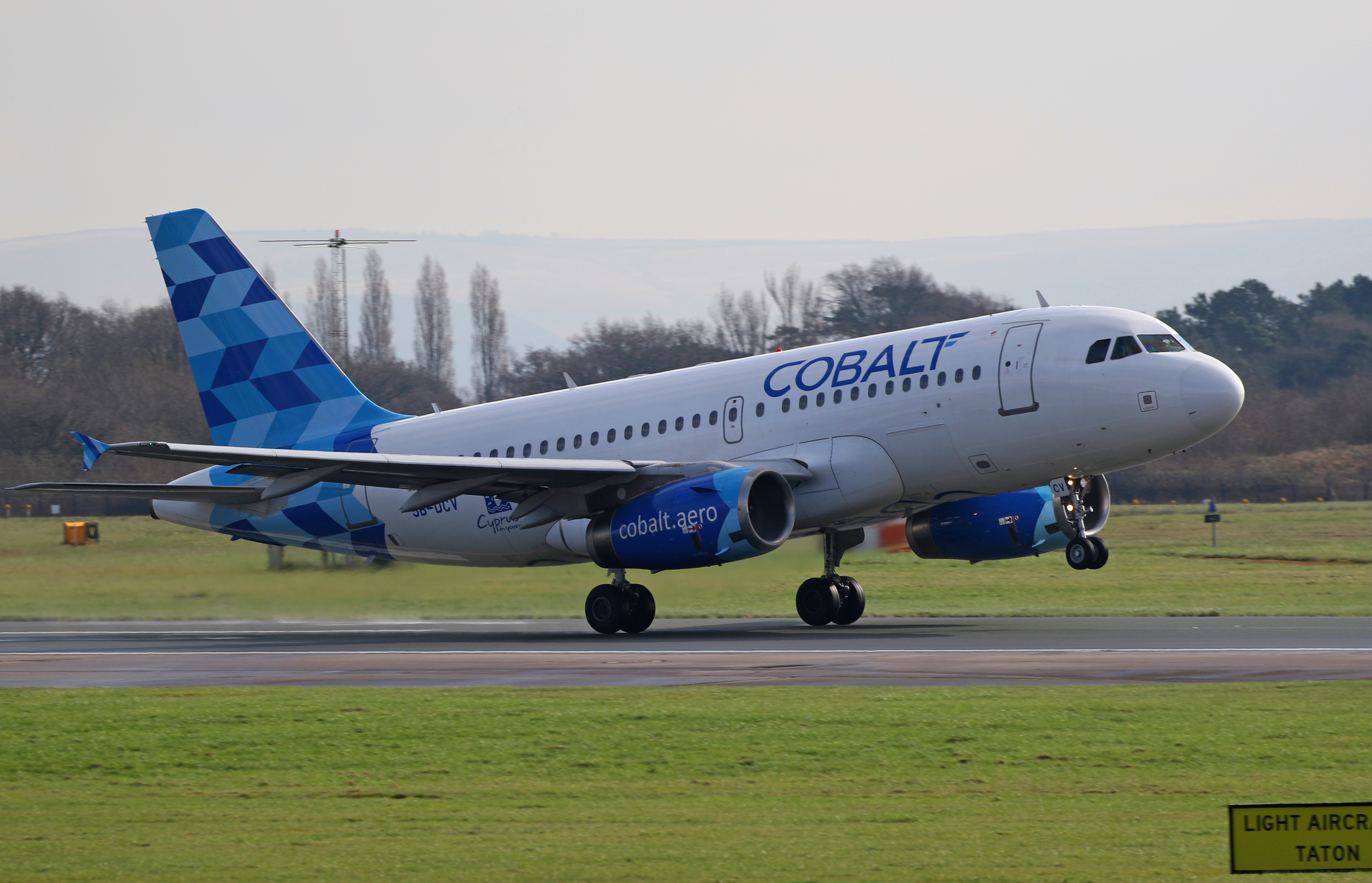 Cobalt Air Airbus A319-100