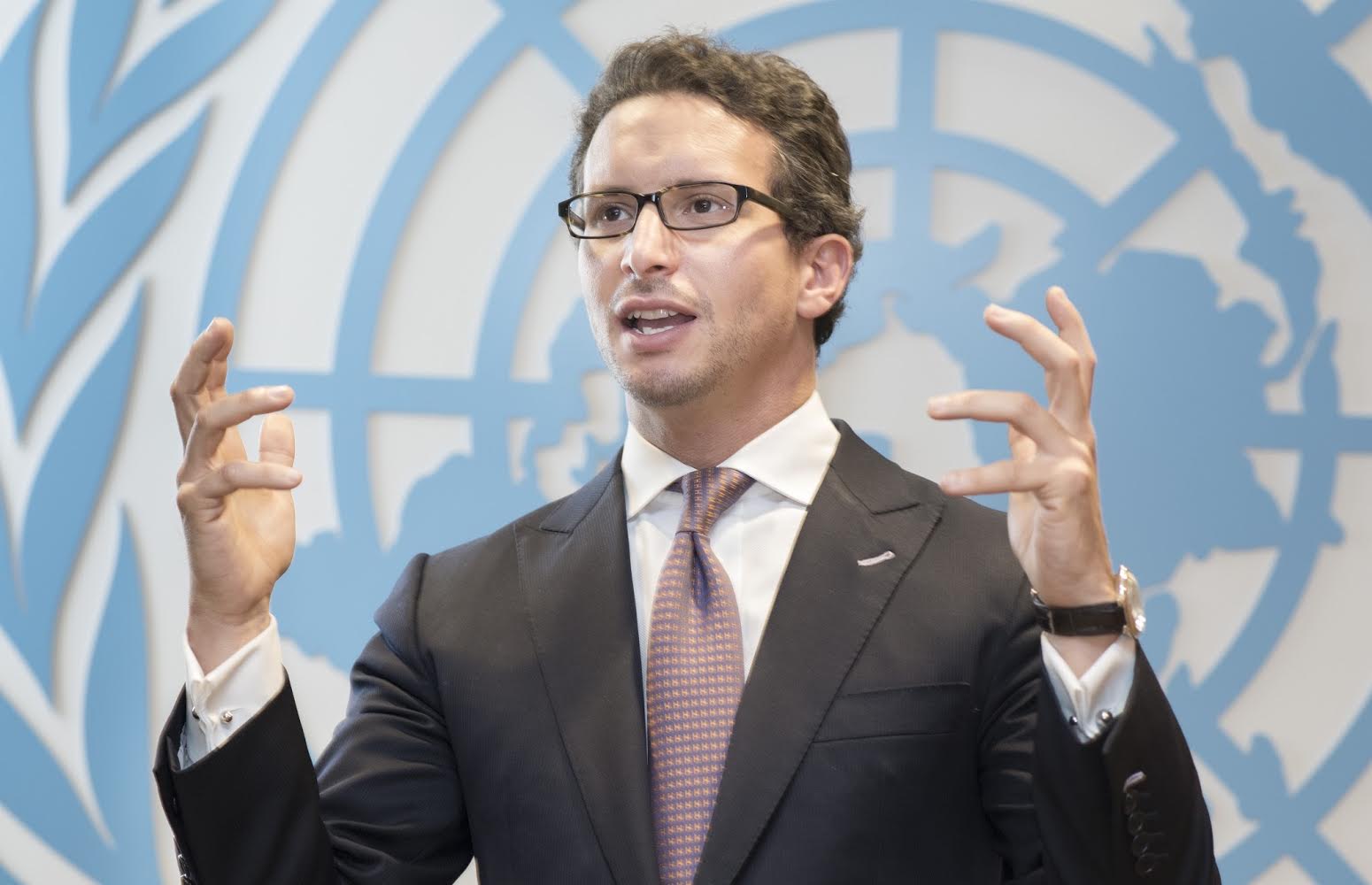 Kamal_Amakrane_speaking.jpg