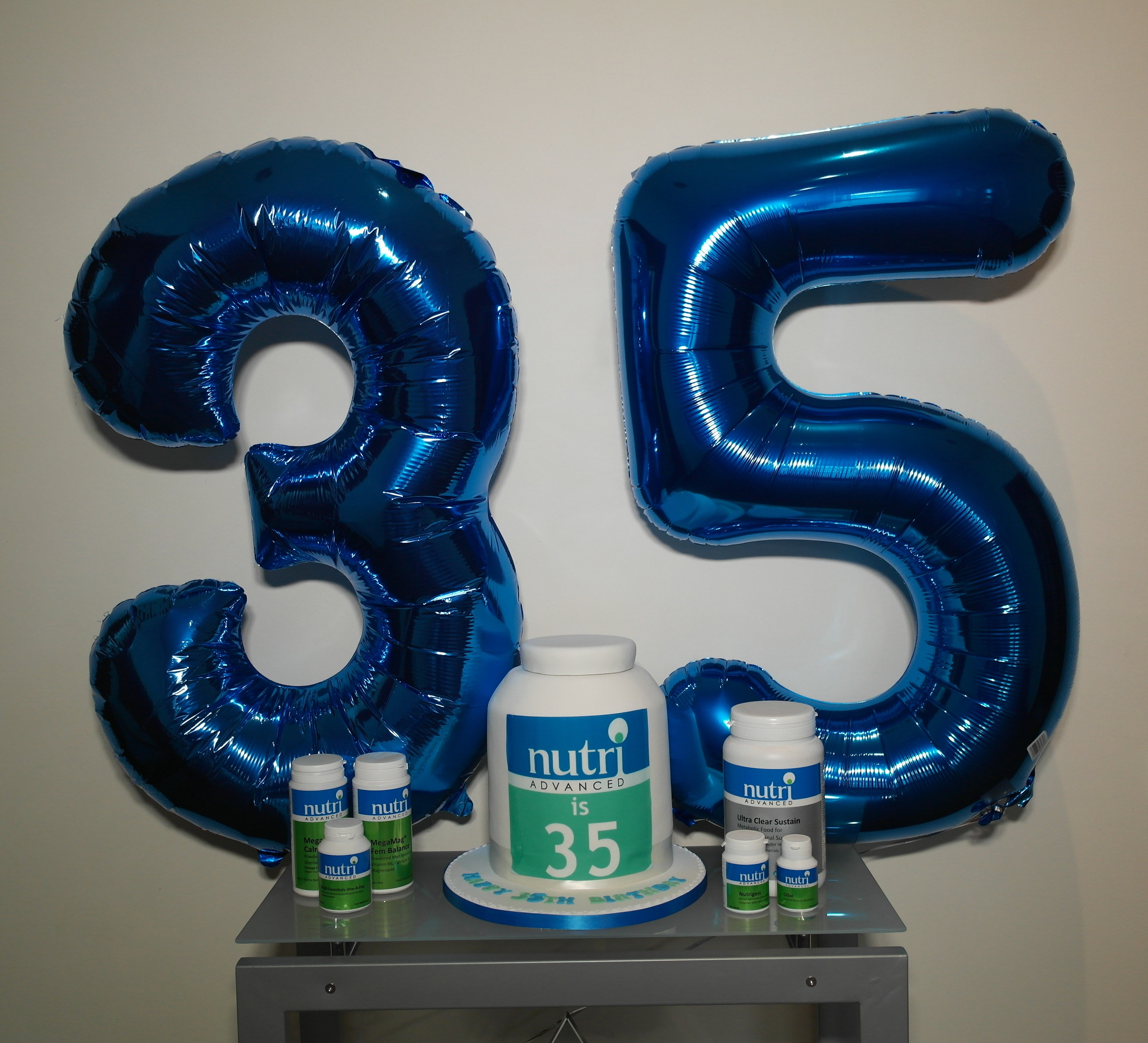 Nutri Advanced's 35th birthday cake