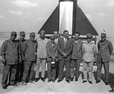 Egyptian President Gamal Abdel Nasser photographed in front of "al-Kaher" rocket.