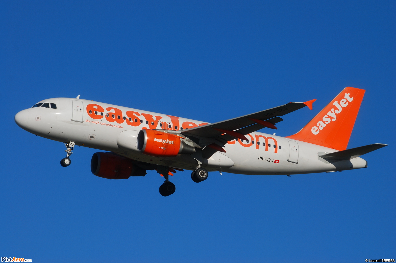 easyJet Switzerland Airbus A319-100