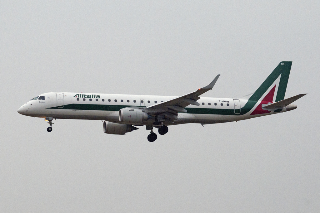 Alitalia CityLiner Embraer E190