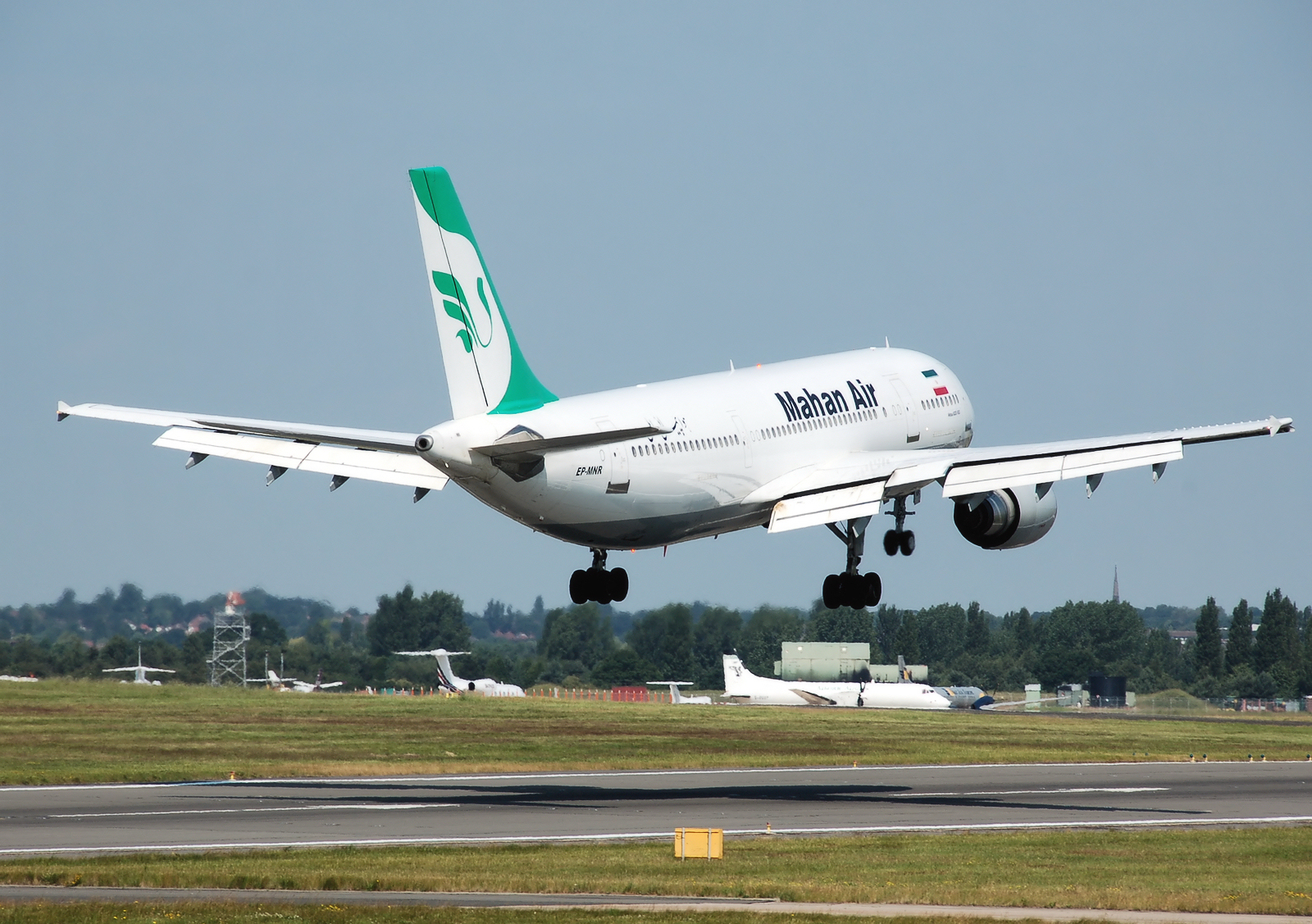 Mahan Air Airbus A300-600, Birmingham Airport Mahan Air Airbus A300-600, Birmingham Airport