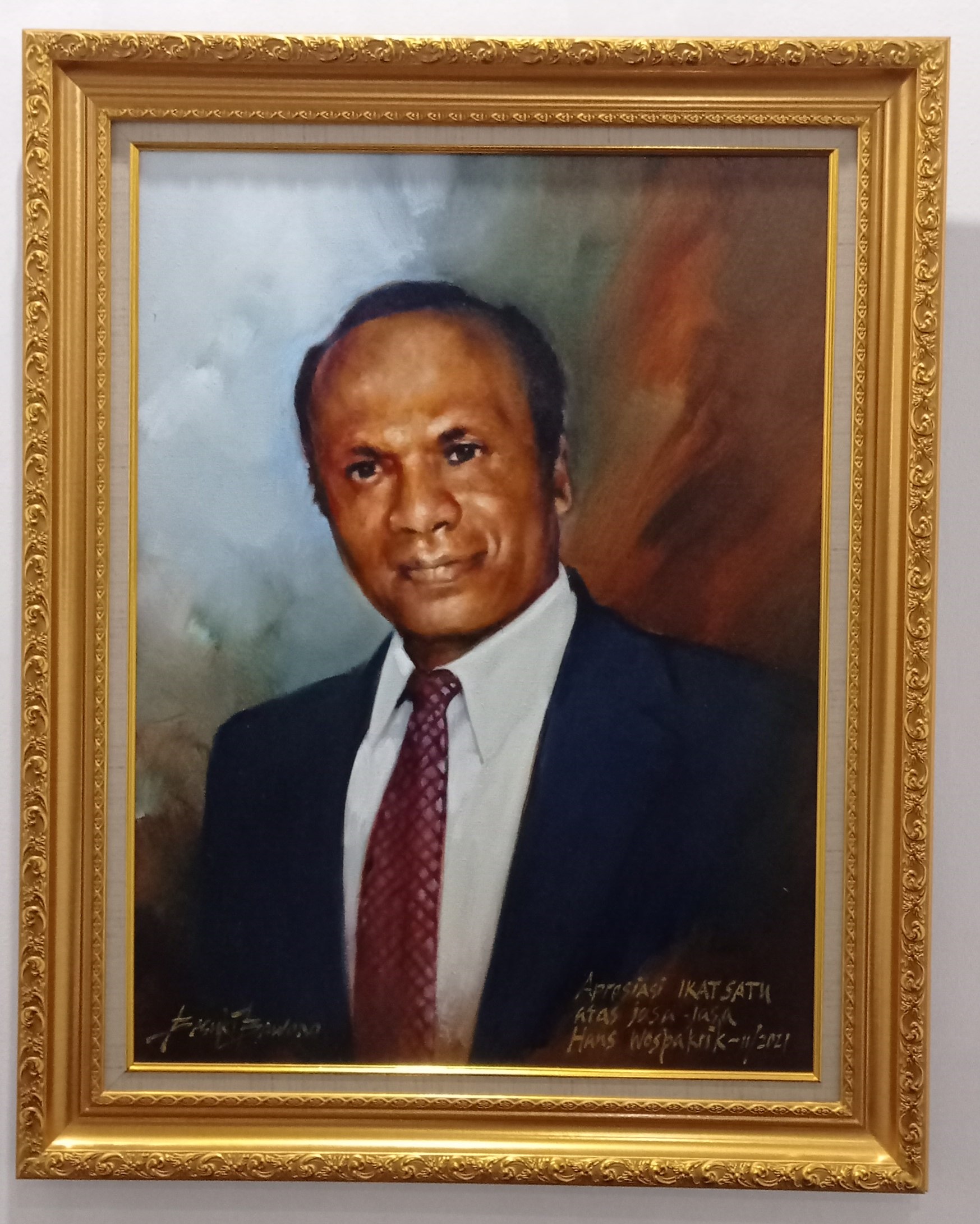 Hans Wospakrik, Indonesian physicist
