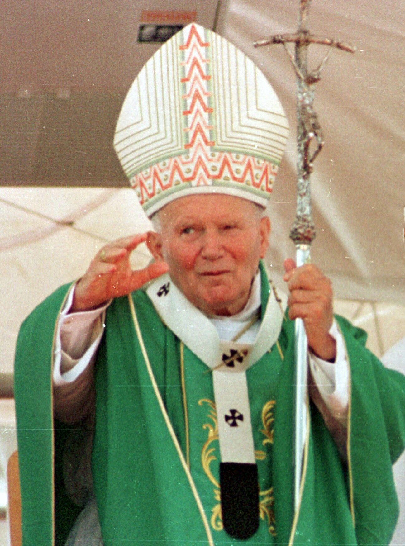 John Paul II: Sanctity through a training in prayer is the most important priority of the Church.