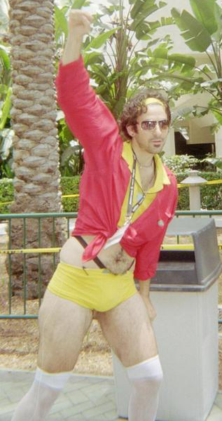 Man-Faye dancing at Anime Expo 2006.