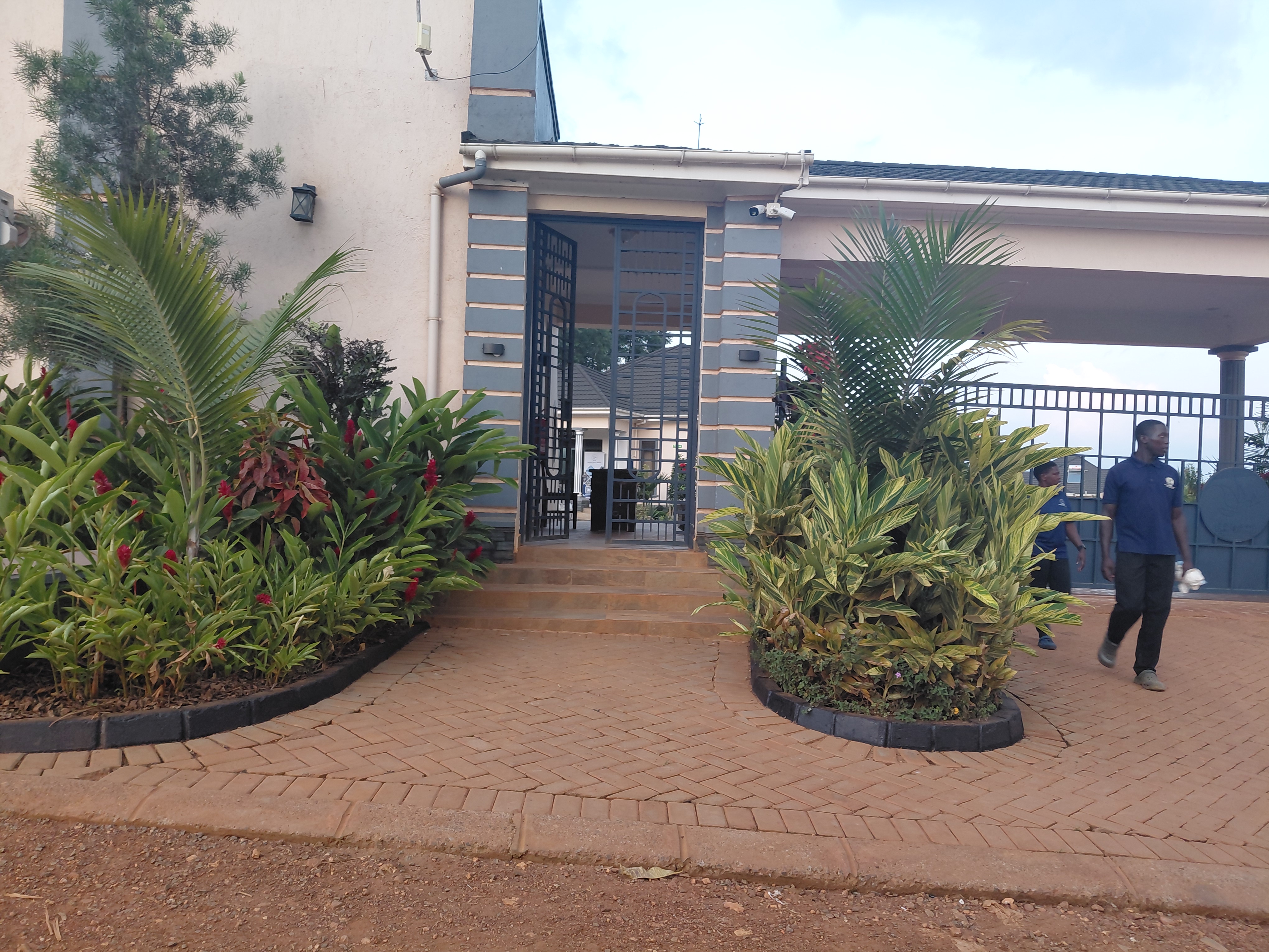 Entrance_of_Master_peace_resort_2026.jpg