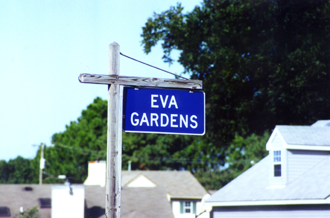 Eva_Gardens_Sign.png