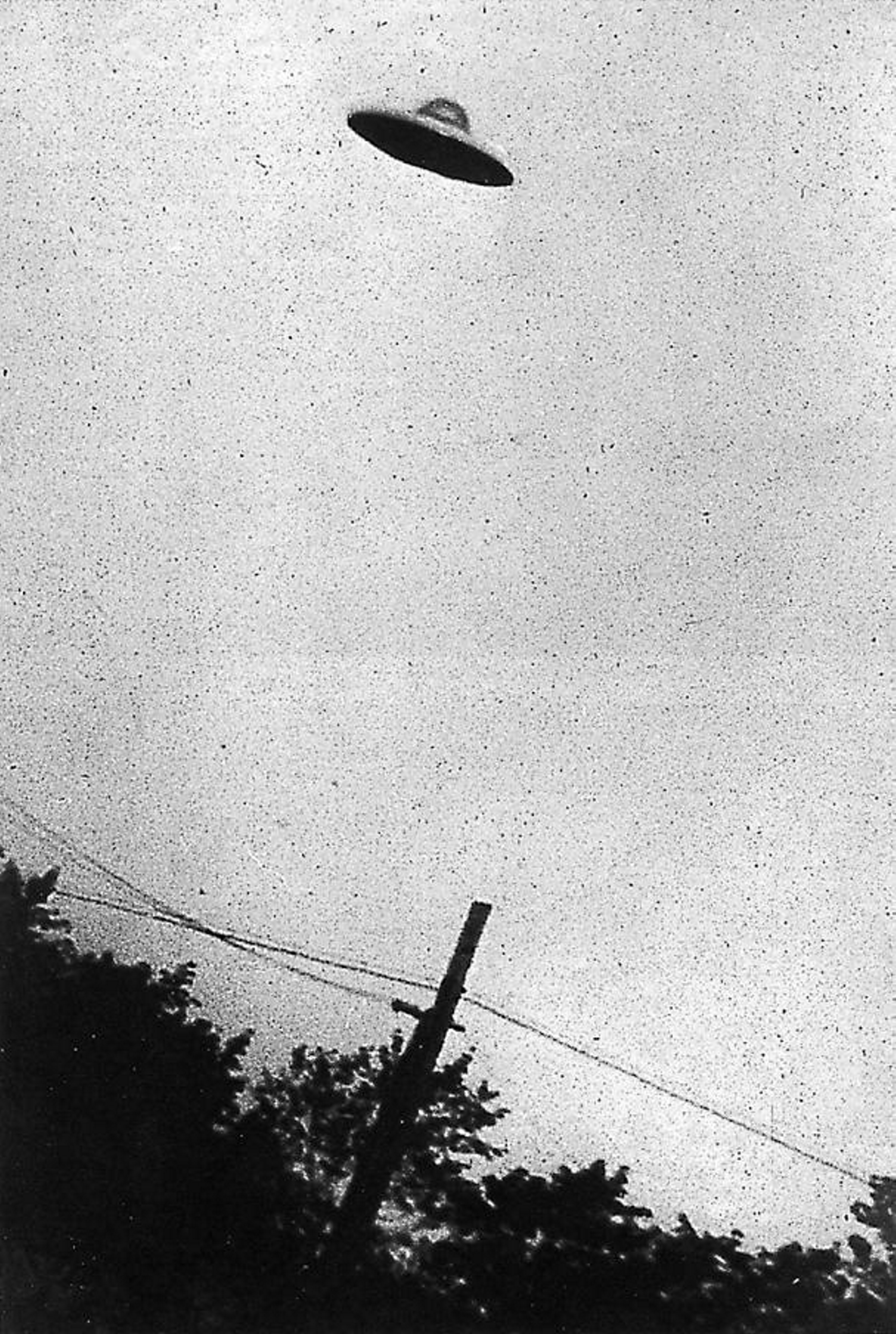 Photograph of an alleged UFO in New Jersey, taken on July 31, 1952