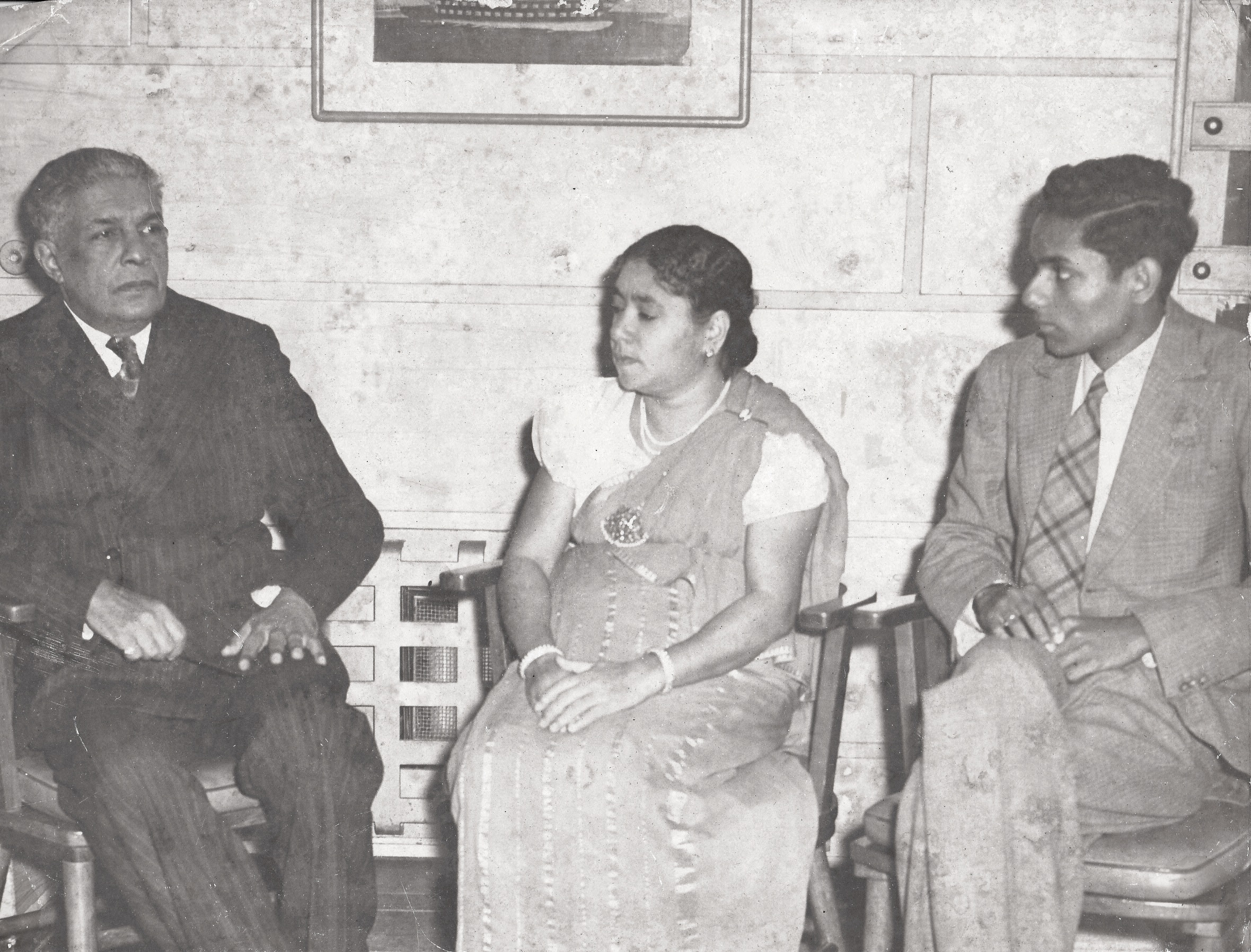 |Cuda Wijeyeratne with his parents Sir Edwin & Lady Leela Wijeyeratne |Cuda Wijeyeratne with his parents Sir Edwin & Lady Leela Wijeyeratne